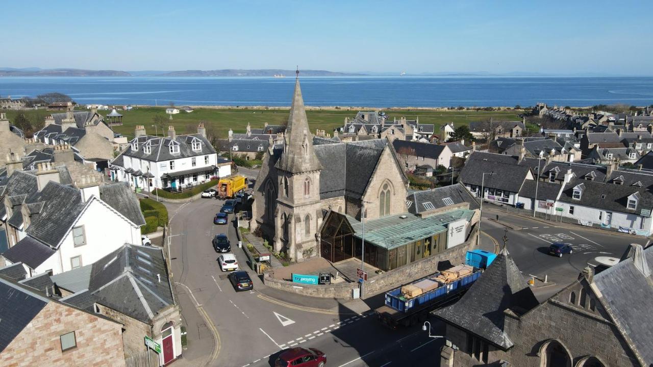 Colin Young Place Nairn Zewnętrze zdjęcie